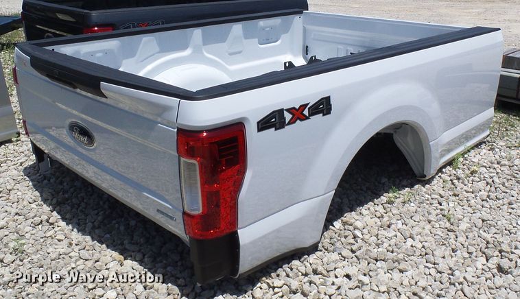 image for item EP9870 2017 Ford pickup truck bed