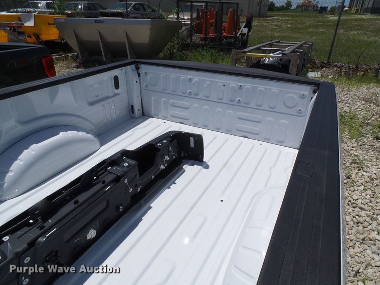 image for item EP9870 2017 Ford pickup truck bed