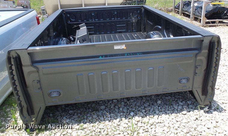 image for item EP9871 2017 Ford pickup truck bed