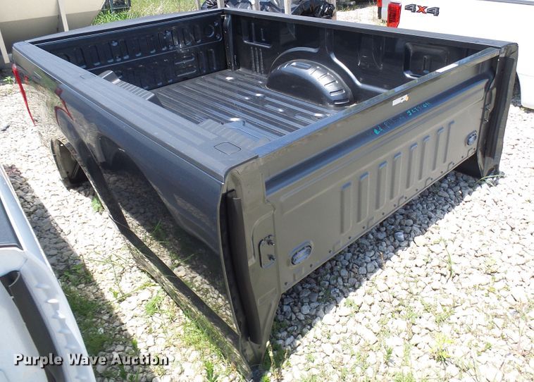 image for item EP9871 2017 Ford pickup truck bed