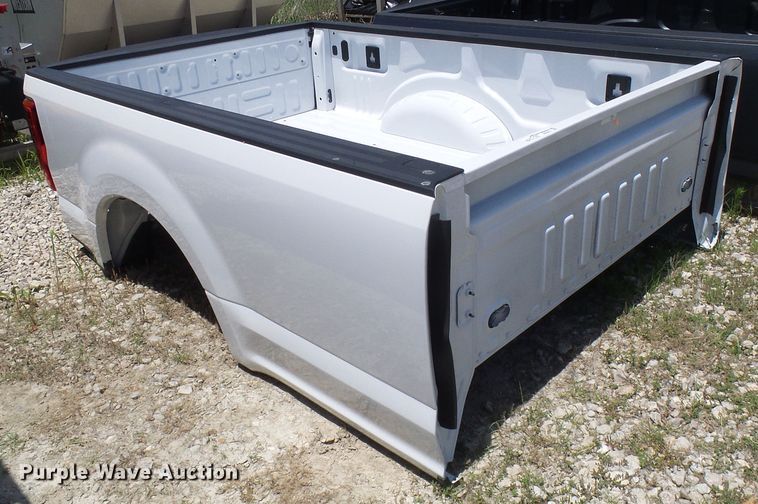 image for item EP9873 2017 Ford pickup truck bed