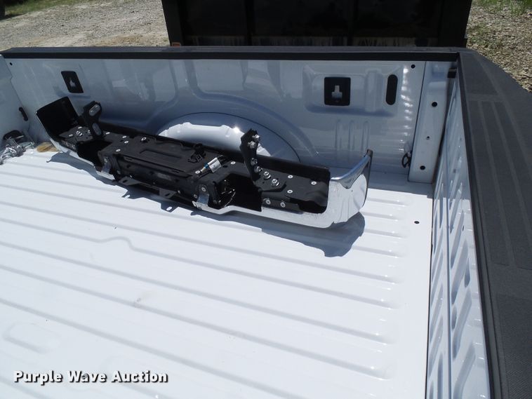 image for item EP9873 2017 Ford pickup truck bed