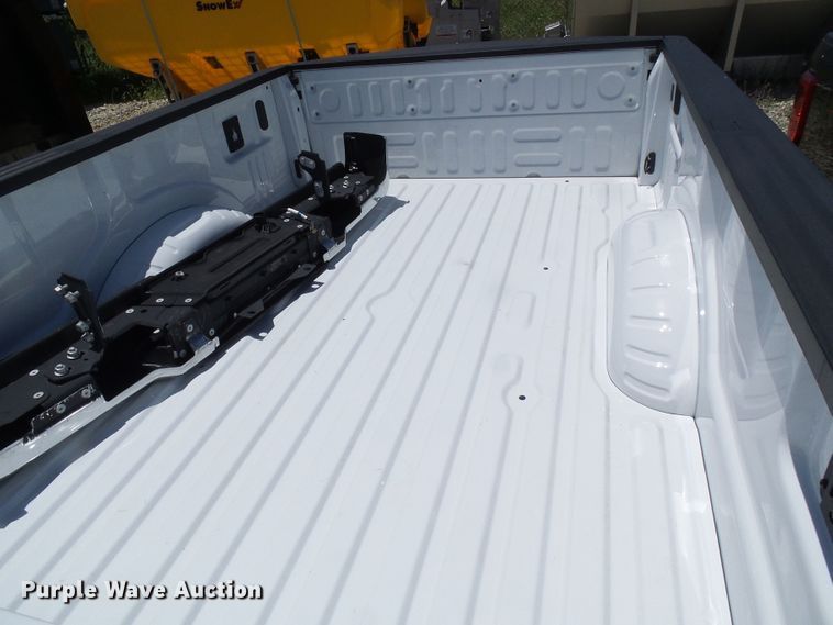 image for item EP9873 2017 Ford pickup truck bed