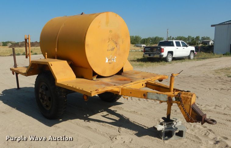 image for item FA9367 Fuel tank trailer