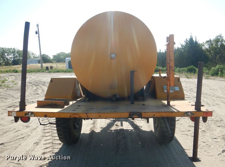 image for item FA9367 Fuel tank trailer