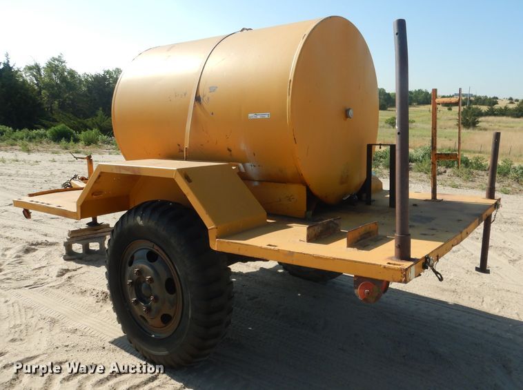 image for item FA9367 Fuel tank trailer