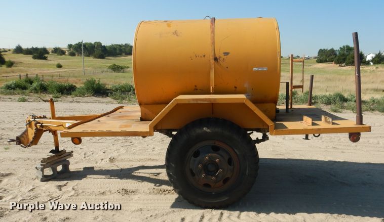 image for item FA9367 Fuel tank trailer