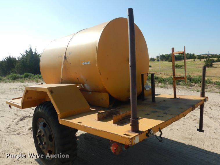 image for item FA9367 Fuel tank trailer