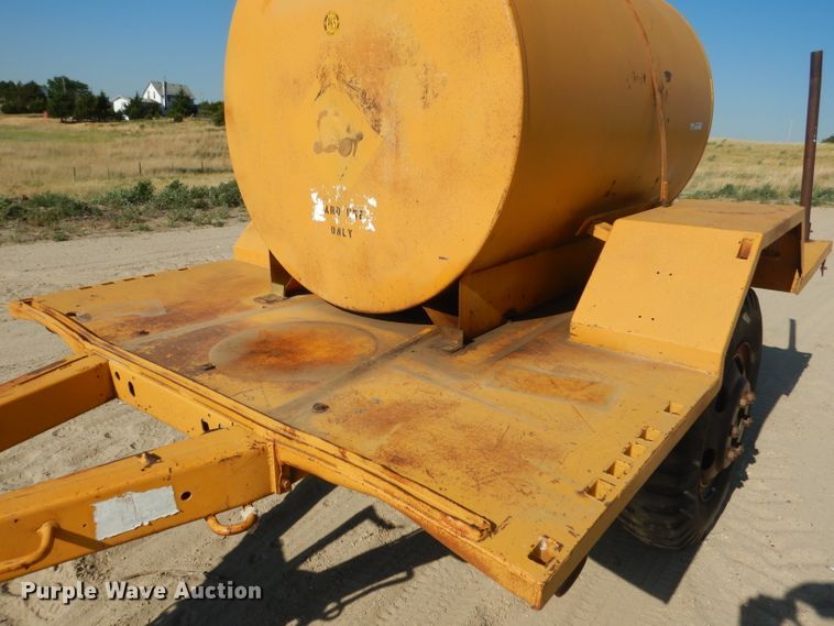 image for item FA9367 Fuel tank trailer