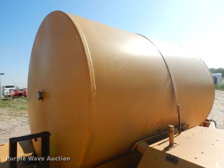 image for item FA9367 Fuel tank trailer