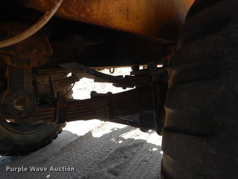 image for item FA9367 Fuel tank trailer