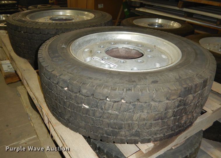 image for item FA9388 (2) Continental 295/60R22.5 tires and wheels