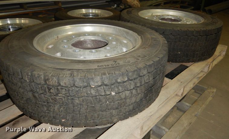 image for item FA9388 (2) Continental 295/60R22.5 tires and wheels