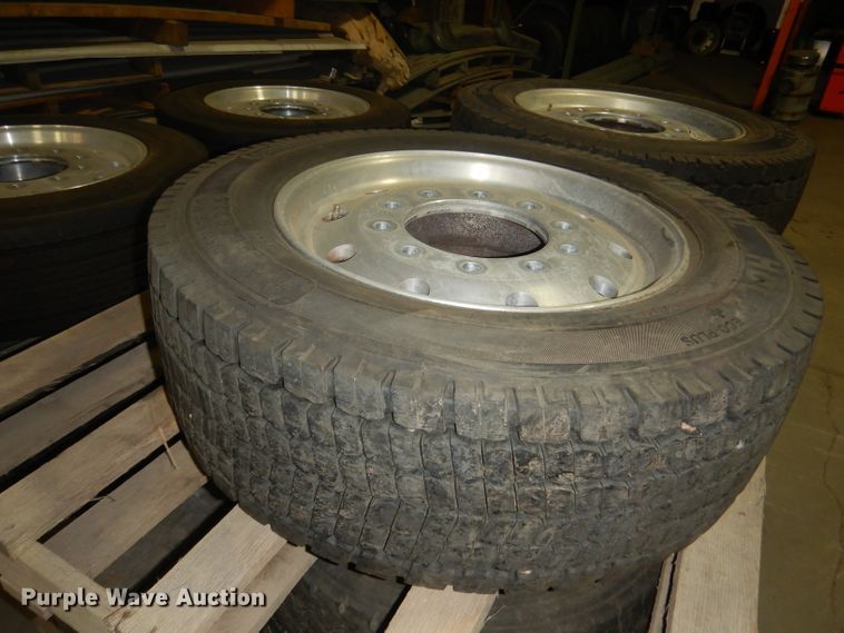 image for item FA9388 (2) Continental 295/60R22.5 tires and wheels