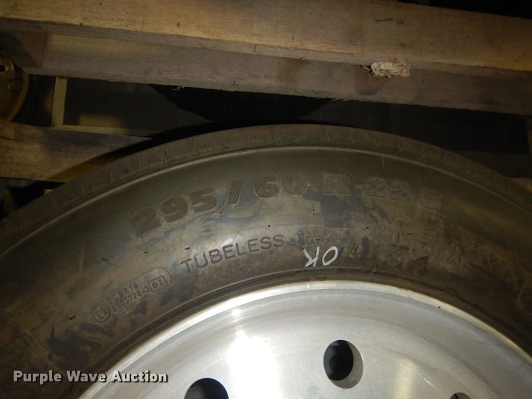 image for item FA9389 (2) Michelin 295/60R22.5 tires and wheels