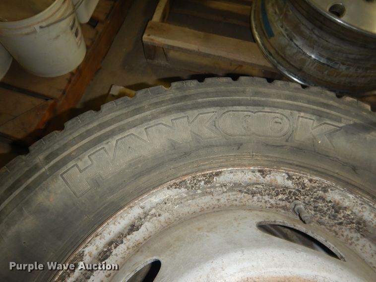 image for item FA9392 (4) Hankook 225/70R19.5 tires and wheels