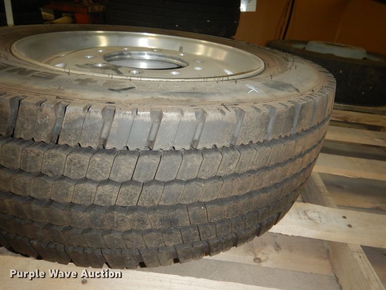 image for item FA9394 Michelin 295/60R22.5 tire and wheel