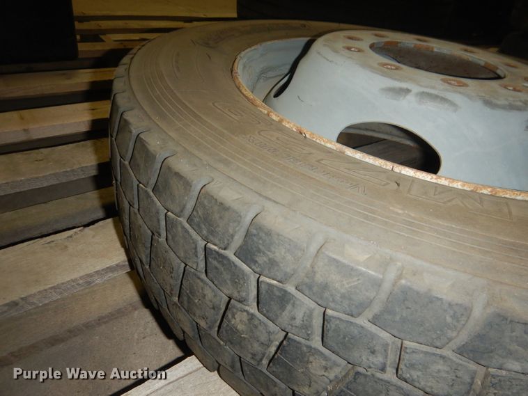 image for item FA9395 (3) Continental 255/70R19.5 tires and wheels