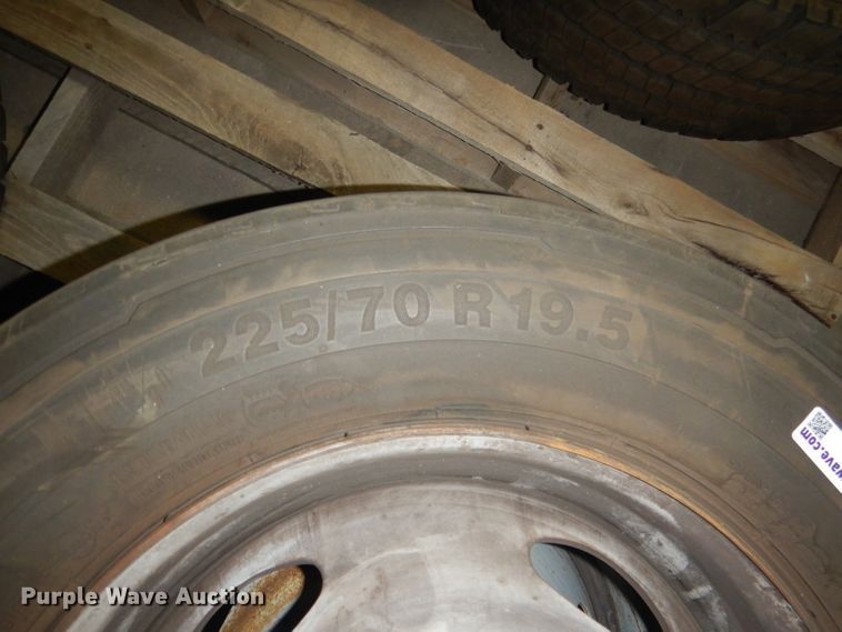 image for item FA9395 (3) Continental 255/70R19.5 tires and wheels