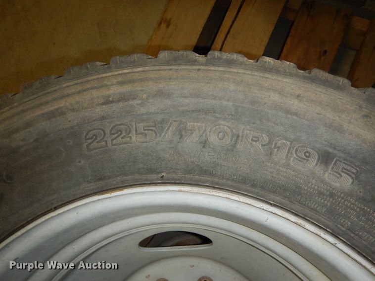 image for item FA9397 (4) Michelin 225/70R19.5 tires and wheels