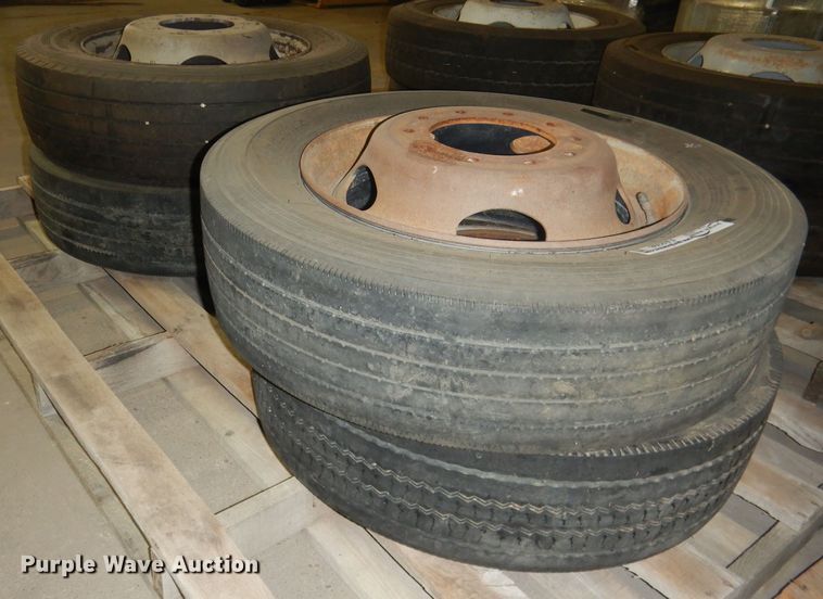 image for item FA9398 (4) Hankook 225/70R19.5 tires and wheels