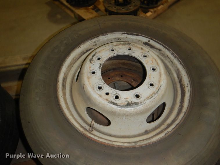 image for item FA9398 (4) Hankook 225/70R19.5 tires and wheels