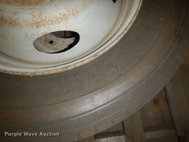 image for item FA9399 (4) Goodyear 225/70R19.5 tires and wheels