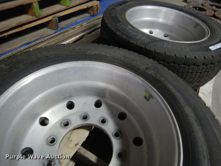 image for item FA9402 (2) Continental 295/60R22.5 tires and wheels