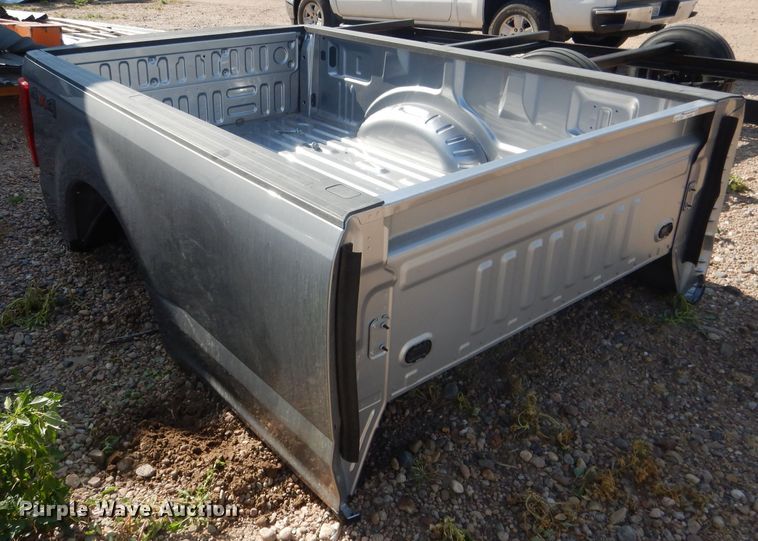 image for item FA9409 2019 Ford F250 pickup truck bed