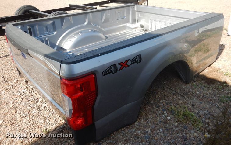 image for item FA9409 2019 Ford F250 pickup truck bed