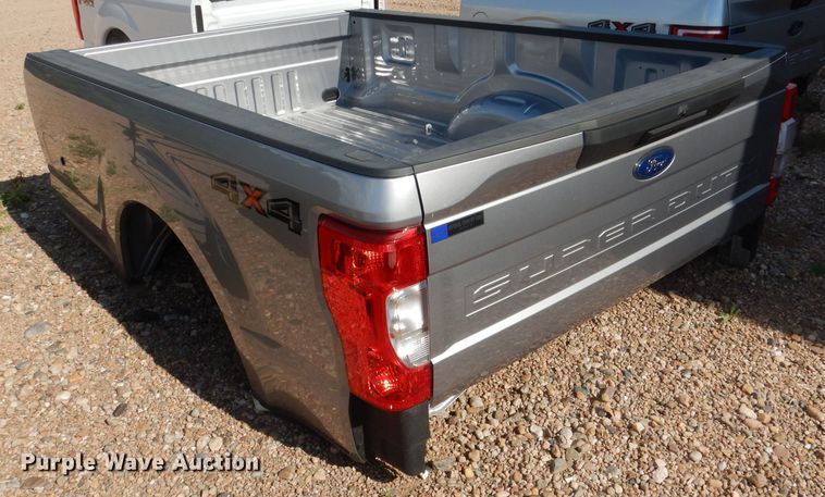 image for item FA9409 2019 Ford F250 pickup truck bed