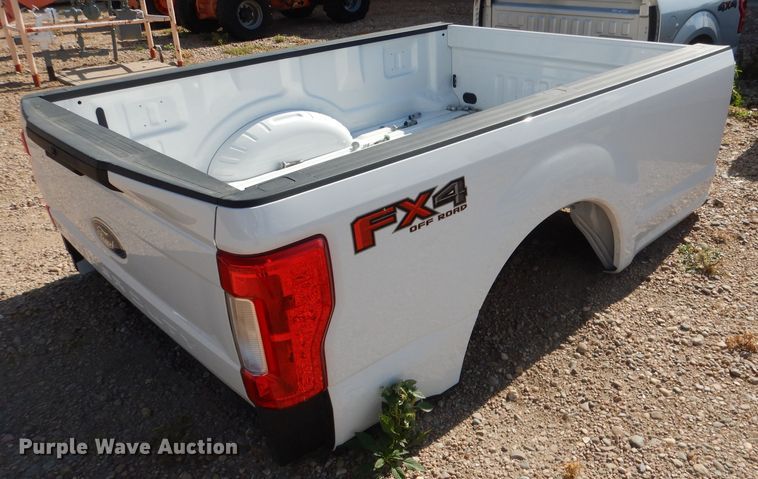 image for item FA9411 2019 Ford F250 pickup truck bed
