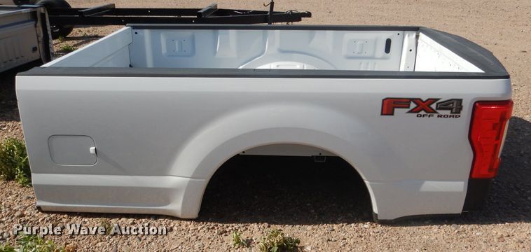 image for item FA9411 2019 Ford F250 pickup truck bed