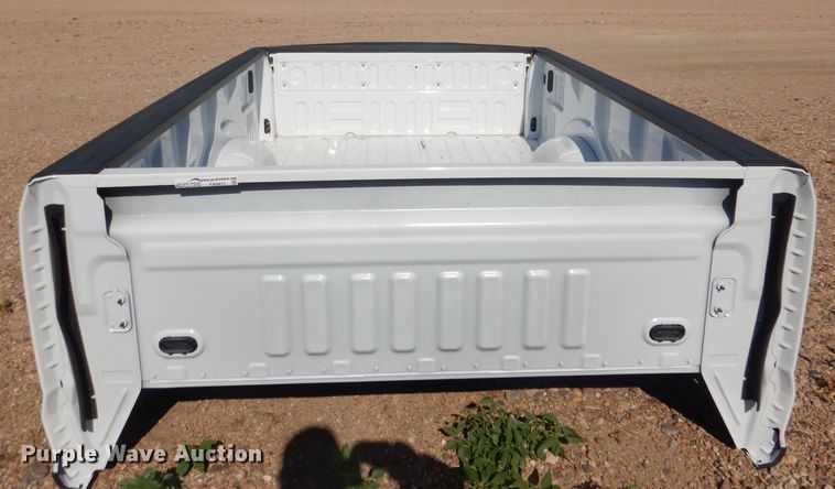 image for item FA9411 2019 Ford F250 pickup truck bed