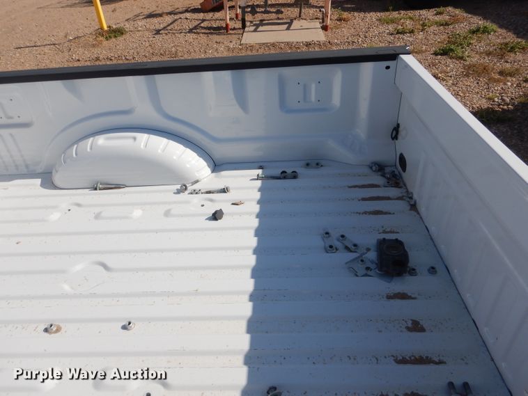 image for item FA9411 2019 Ford F250 pickup truck bed