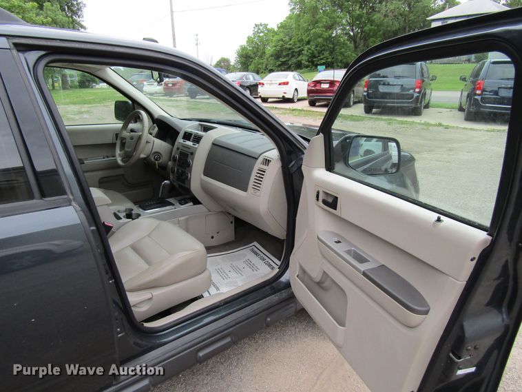 image for item FD9464 2008 Ford Escape Hybrid  SUV