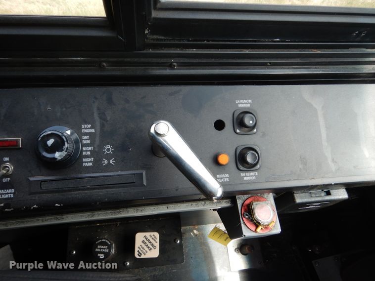 image for item FK9273 2006 New Flyer D40LF  coach bus