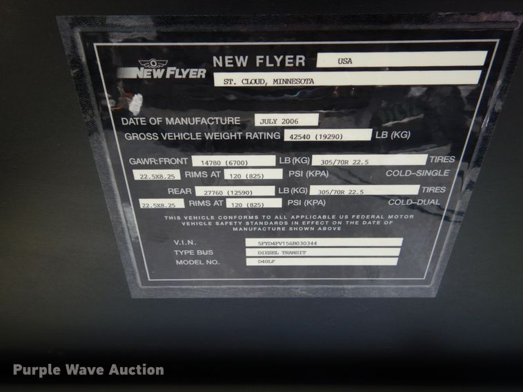 image for item FK9273 2006 New Flyer D40LF  coach bus