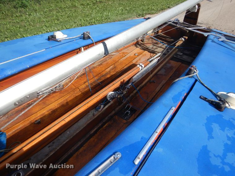 image for item FK9378 Melges M-16 Scow sail boat