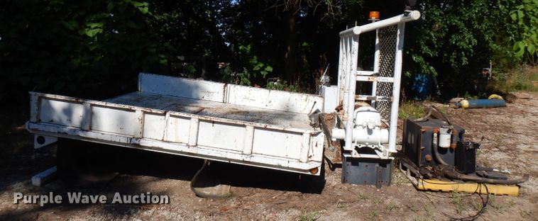 image for item FN9281 Flatbed