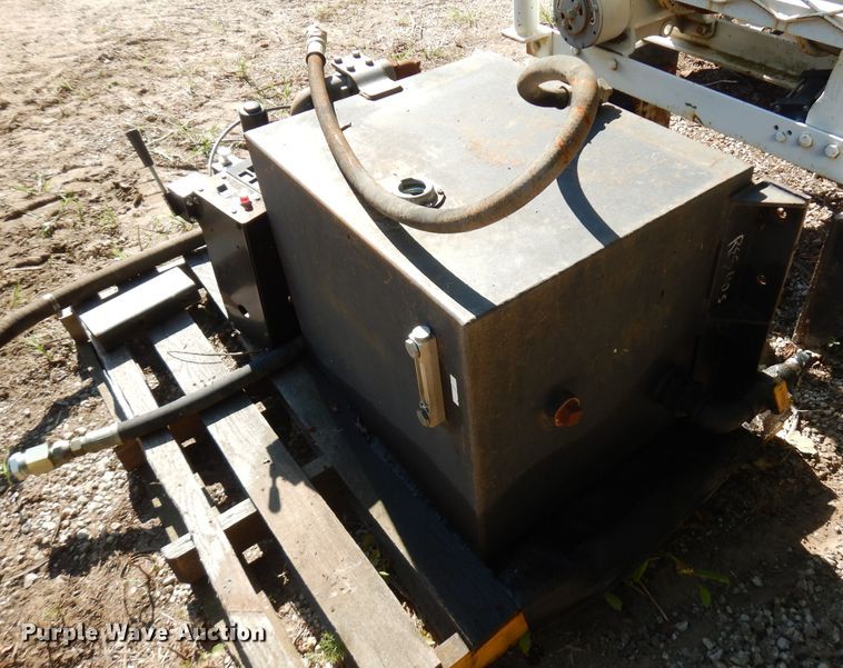 image for item FN9281 Flatbed