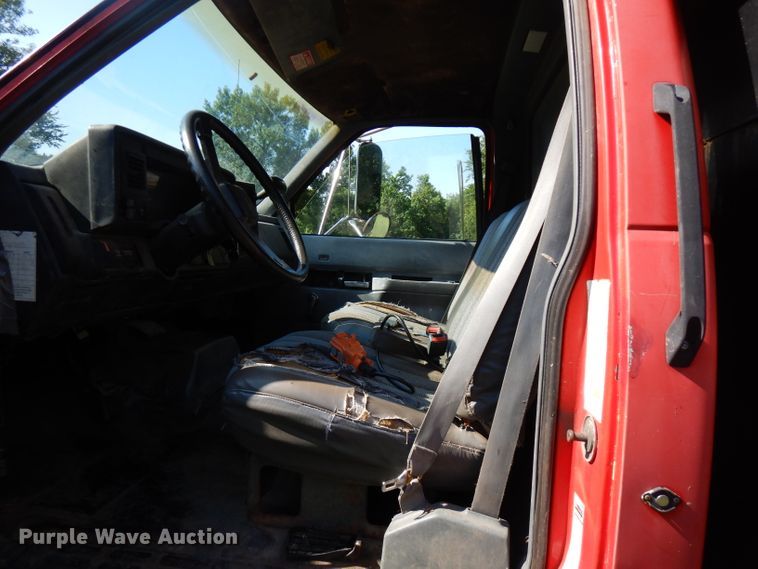 image for item FN9286 1992 GMC C5500  dump truck