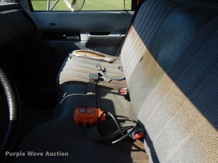 image for item FN9286 1992 GMC C5500  dump truck