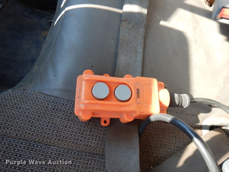 image for item FN9286 1992 GMC C5500  dump truck