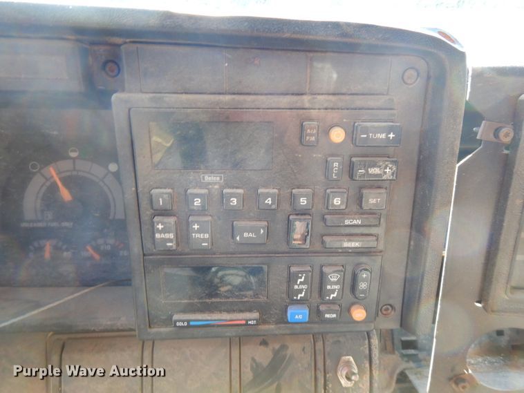 image for item FN9286 1992 GMC C5500  dump truck