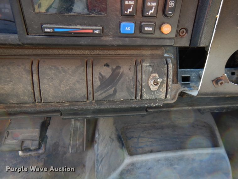 image for item FN9286 1992 GMC C5500  dump truck