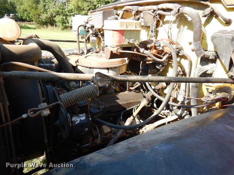 image for item FN9286 1992 GMC C5500  dump truck