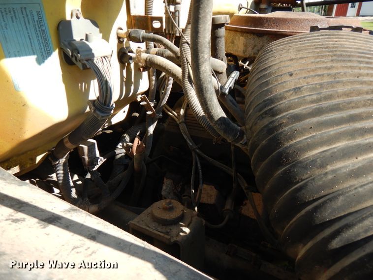 image for item FN9286 1992 GMC C5500  dump truck