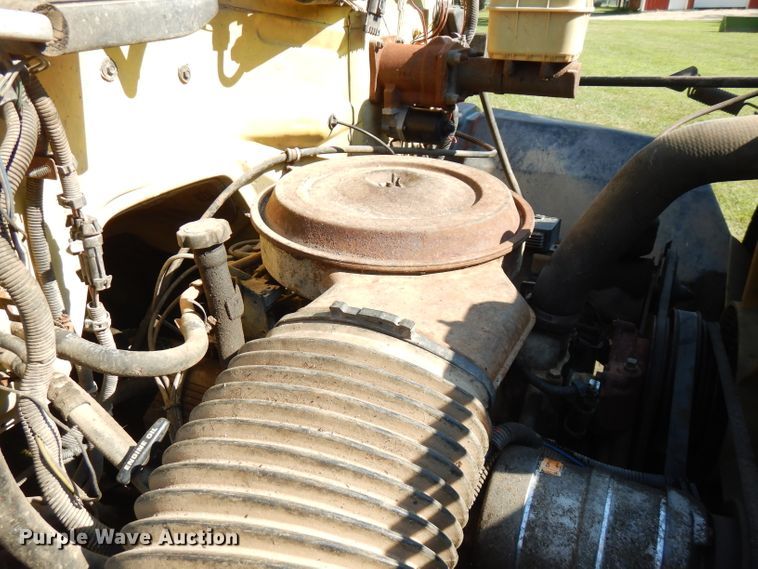 image for item FN9286 1992 GMC C5500  dump truck