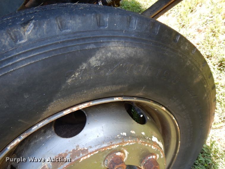 image for item FN9286 1992 GMC C5500  dump truck